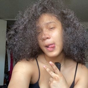 Meet your Posher, Adrialis